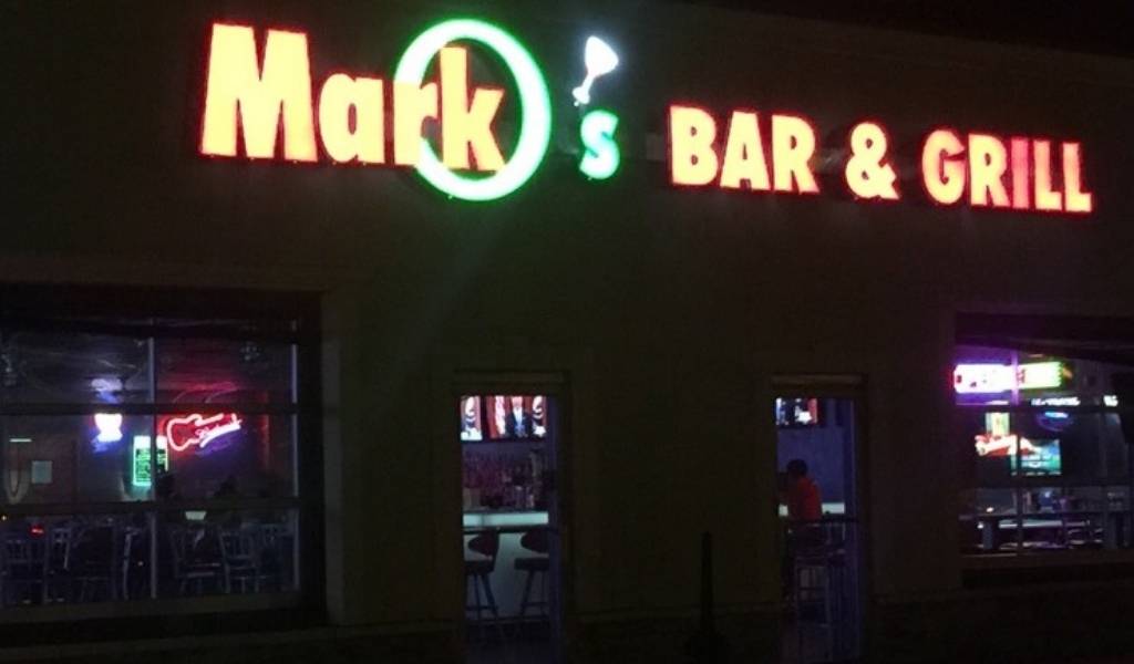 Mark O's Bar and Grill restaurant 