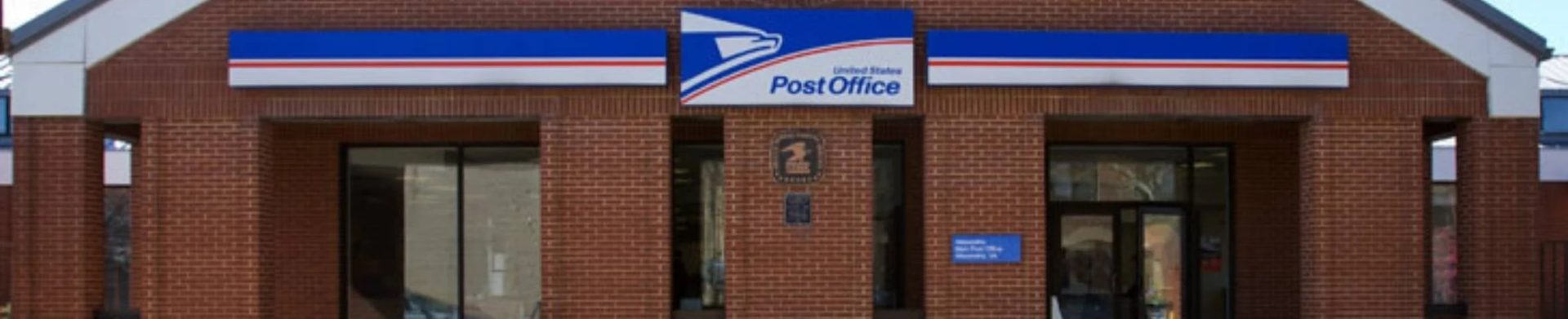 USPS branch in the daytime