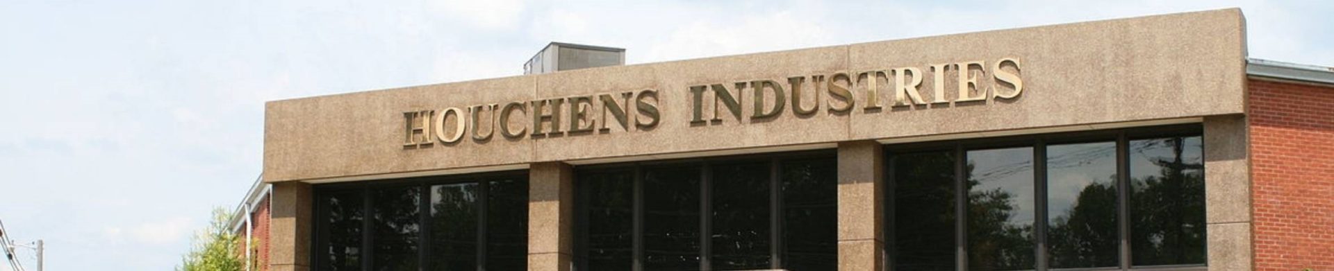 Houchens Industries office in the daytime